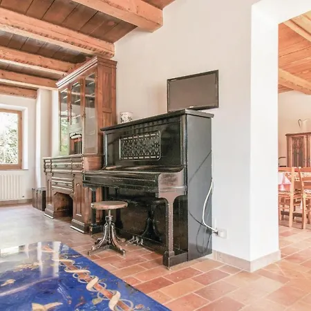 Strada Dei Condotti * Pesaro